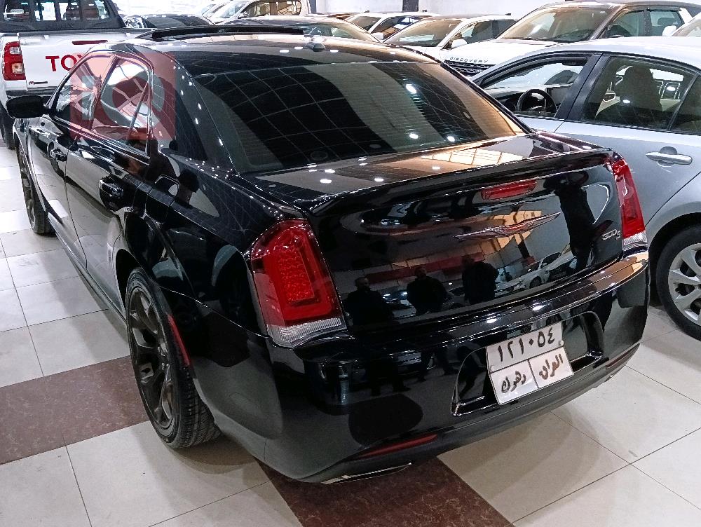 كرايسلر 300